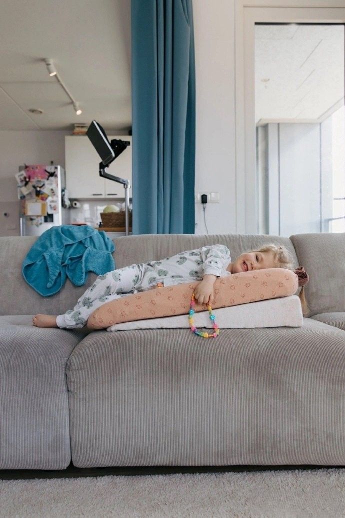 Is your child struggling with sneezing, congestion, or itchy eyes from allergic rhinitis?